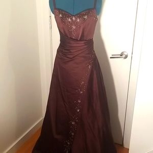 Evening gown color wine